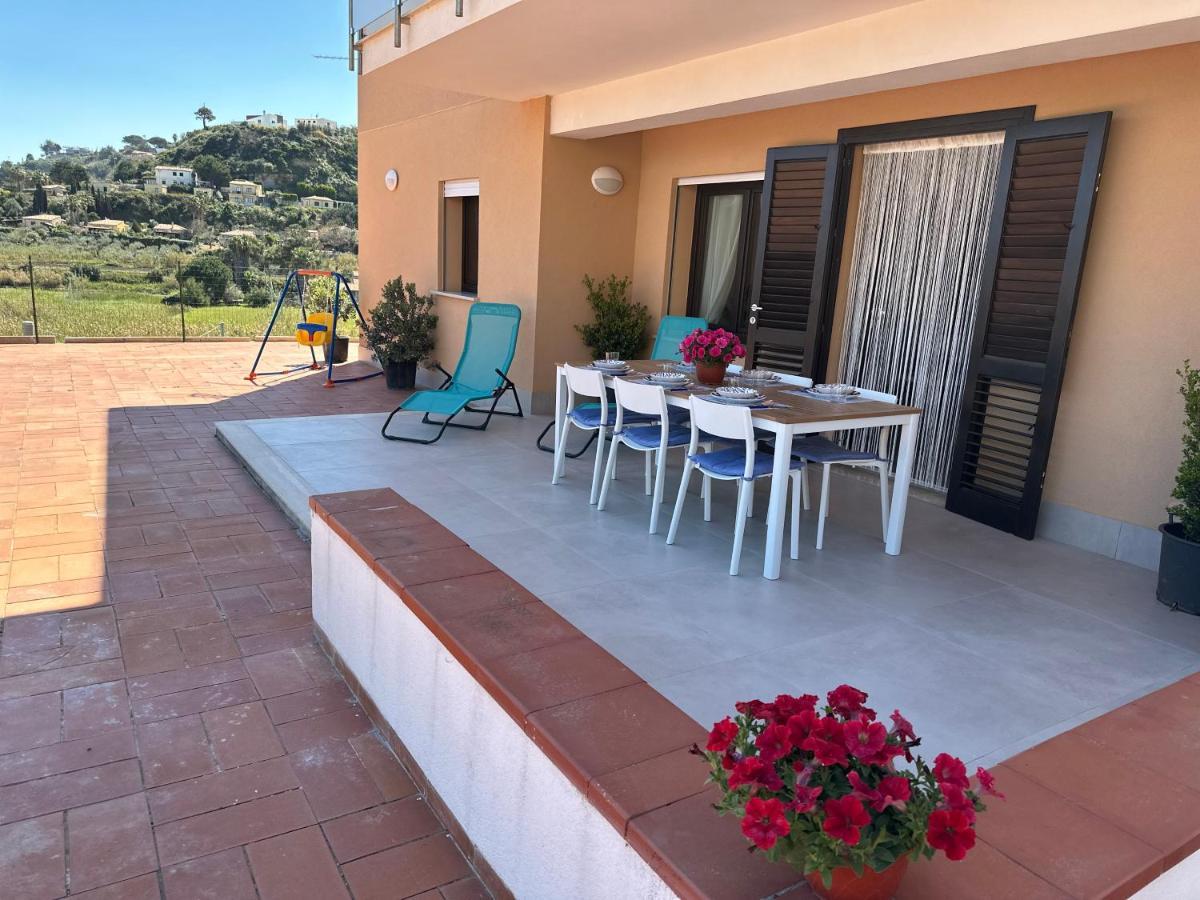 Villa Fiorenza - 100 Mt Dal Mare Кастеламаре дел Голфо Екстериор снимка